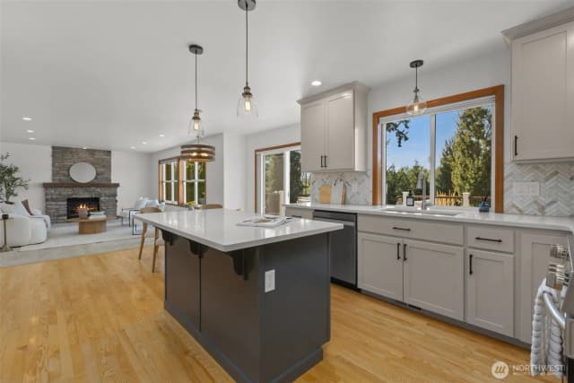 Property photo for 13016 175th Drive Se, Snohomish photo 5
