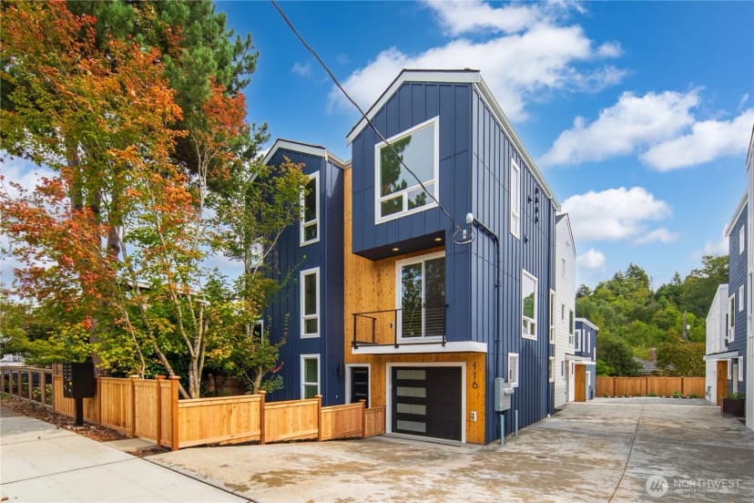 Property photo for 116 29th Avenue E, Seattle