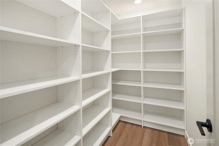 Property photo for 116 29th Avenue E, Seattle photo 13