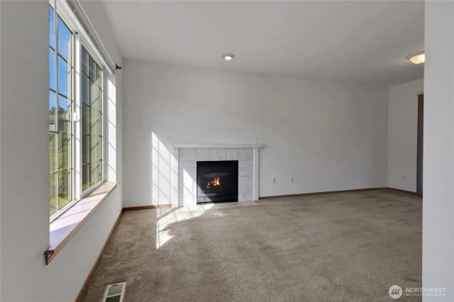 Property photo for 1201 126th Street Ct E, Tacoma photo 2