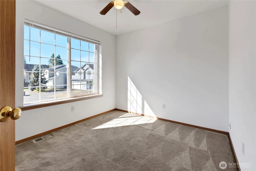 Property photo for 1201 126th Street Ct E, Tacoma photo 11
