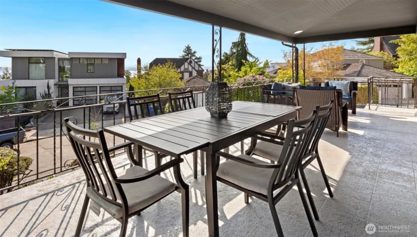 Property photo for 2527 Westmont Way W, Seattle photo 24