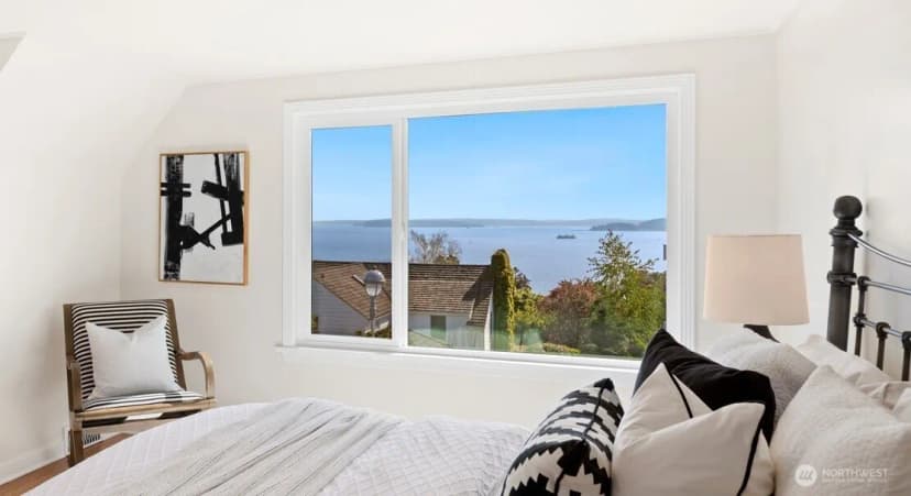 Property photo for 2527 Westmont Way W, Seattle photo 16