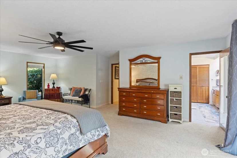 Property photo for 701 175th Street Sw, Bothell photo 24