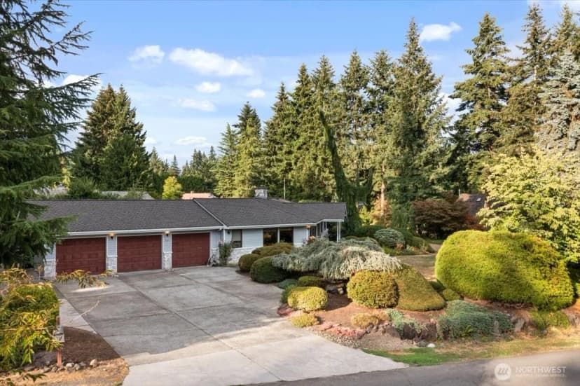 Property photo for 701 175th Street Sw, Bothell photo 2