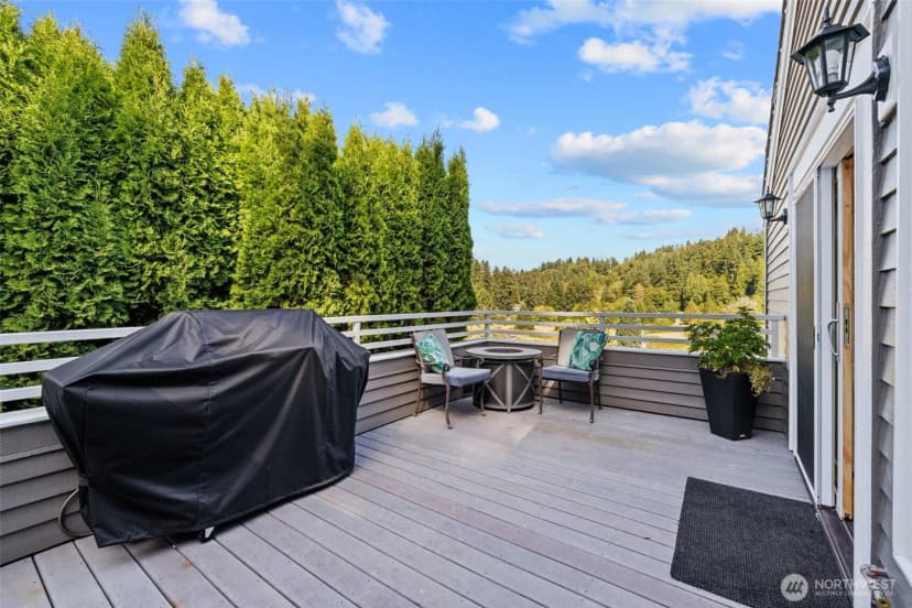 Property photo for 16231 Valhalla Drive, Bothell photo 9