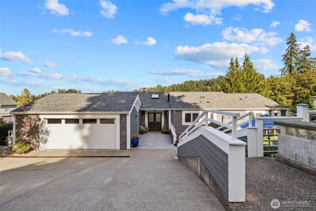 Property photo for 16231 Valhalla Drive, Bothell photo 3