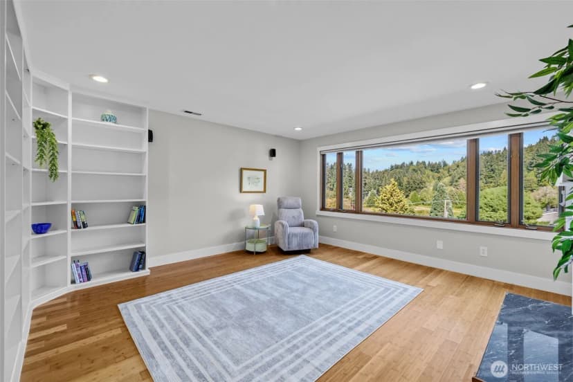 Property photo for 16231 Valhalla Drive, Bothell photo 28