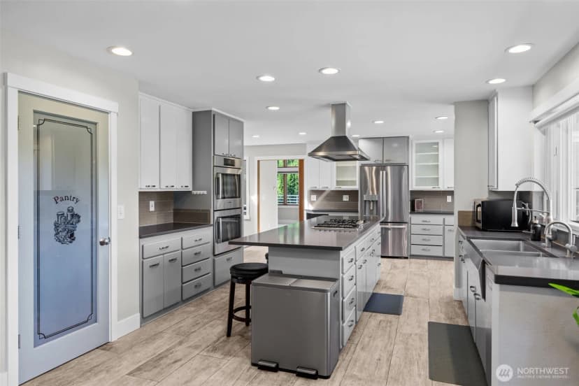 Property photo for 16231 Valhalla Drive, Bothell photo 16