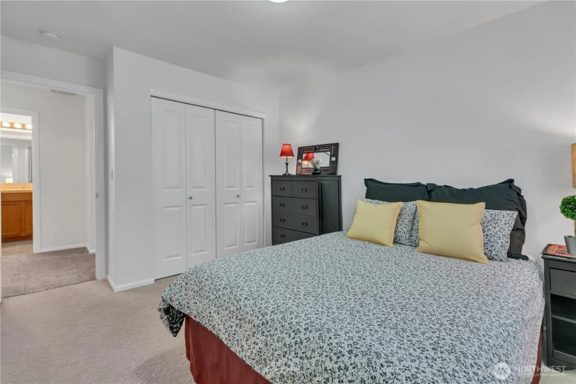 Property photo for 20160 111th Way Se, Kent photo 26