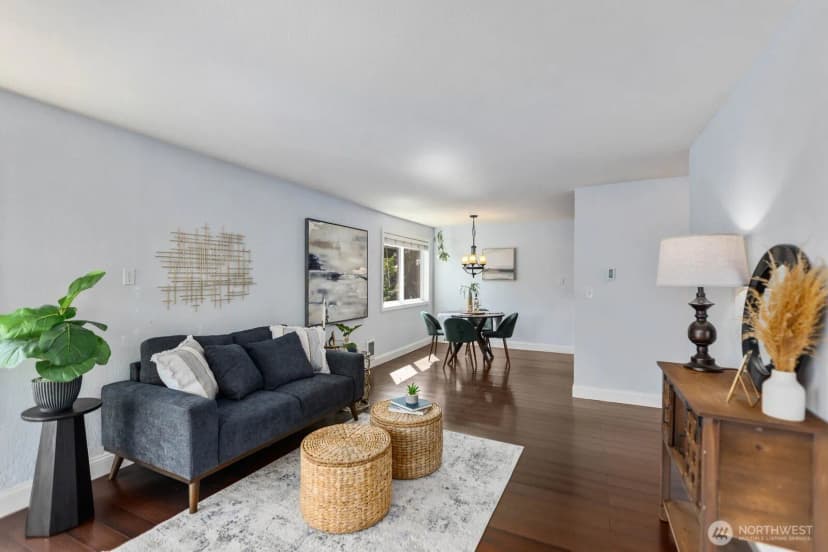 Property photo for 10110 Greenwood Ave N #204, Seattle photo 5