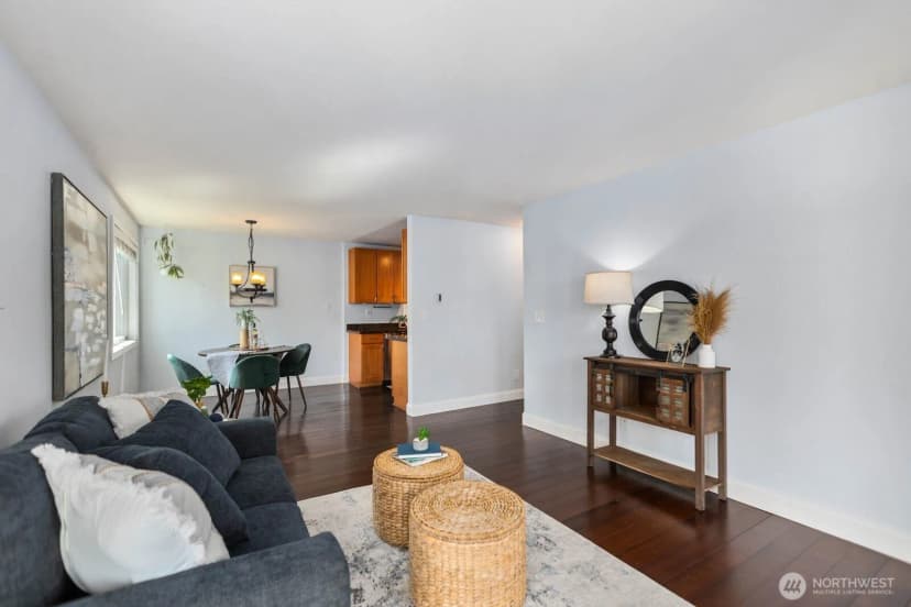 Property photo for 10110 Greenwood Ave N #204, Seattle photo 4