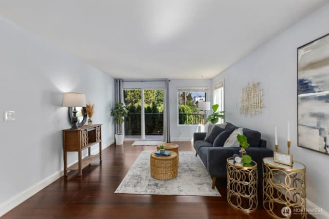 Property photo for 10110 Greenwood Ave N #204, Seattle photo 2