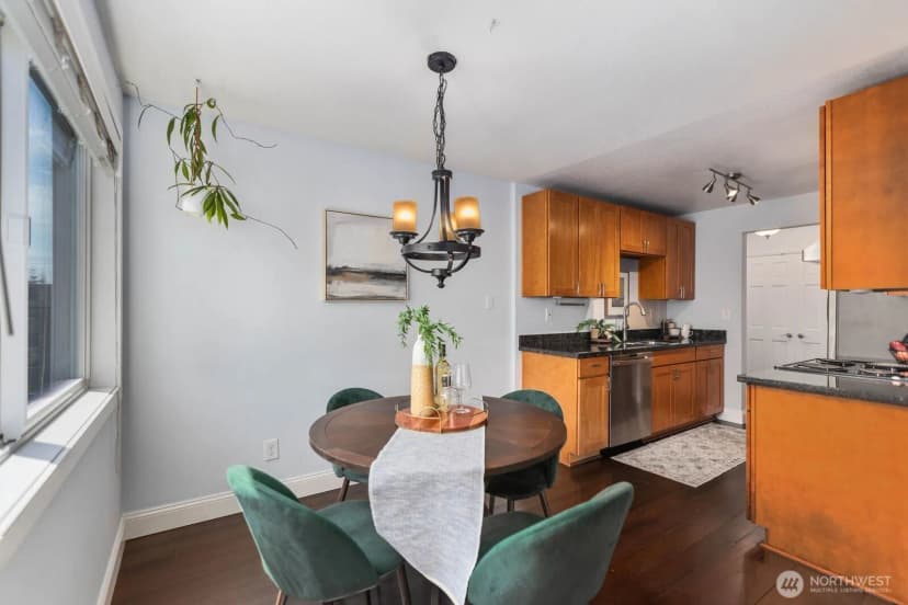 Property photo for 10110 Greenwood Ave N #204, Seattle photo 8