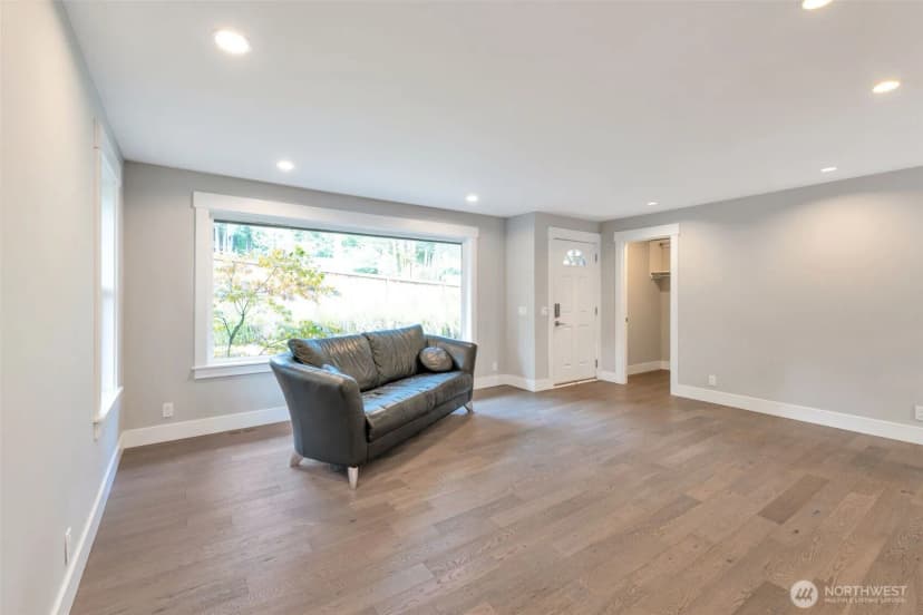 Property photo for 18828 156th Avenue Ne, Woodinville photo 9