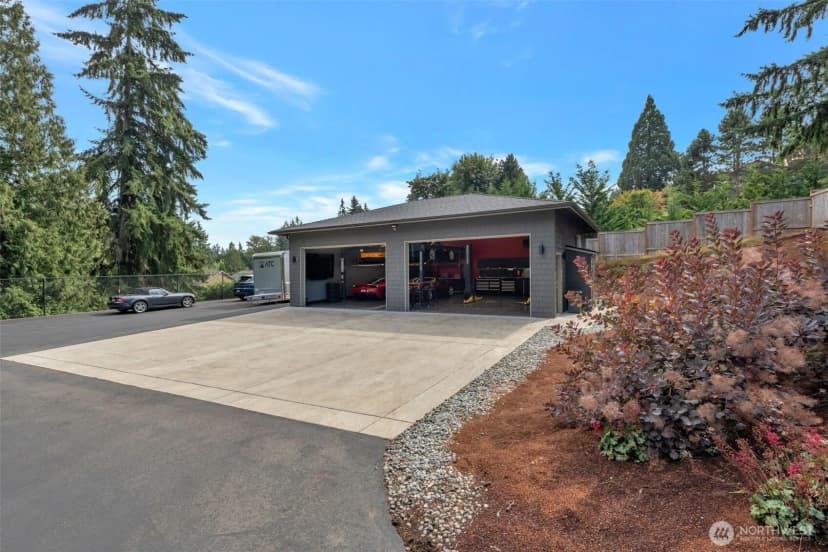 Property photo for 18828 156th Avenue Ne, Woodinville photo 6