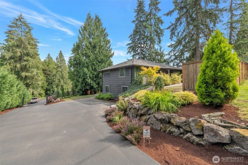Property photo for 18828 156th Avenue Ne, Woodinville photo 29