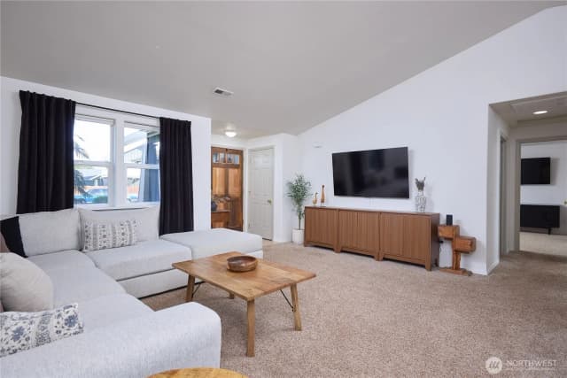 Property photo for 1214 Se Scenic View Dr, College Place photo 2