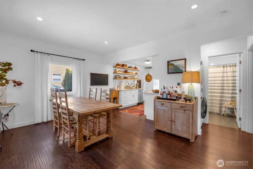 Property photo for 14332 Phinney Avenue N, Seattle photo 14