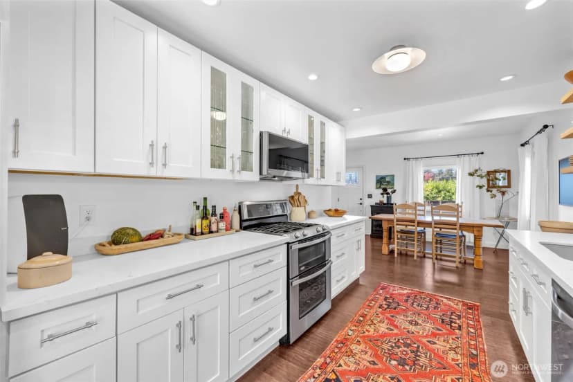 Property photo for 14332 Phinney Avenue N, Seattle photo 20