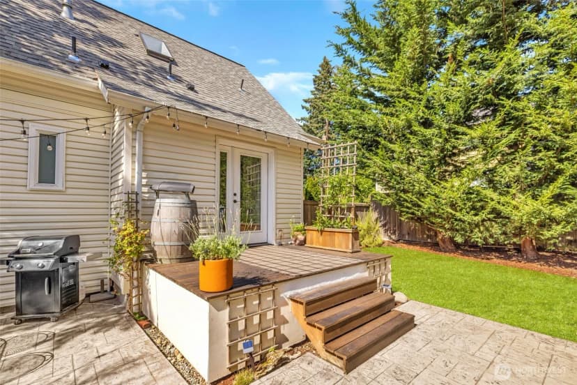Property photo for 14332 Phinney Avenue N, Seattle photo 25