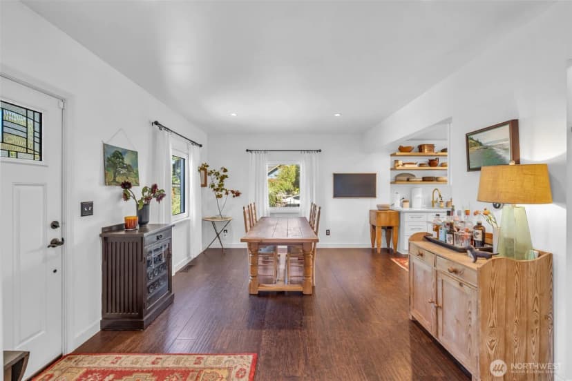 Property photo for 14332 Phinney Avenue N, Seattle photo 15