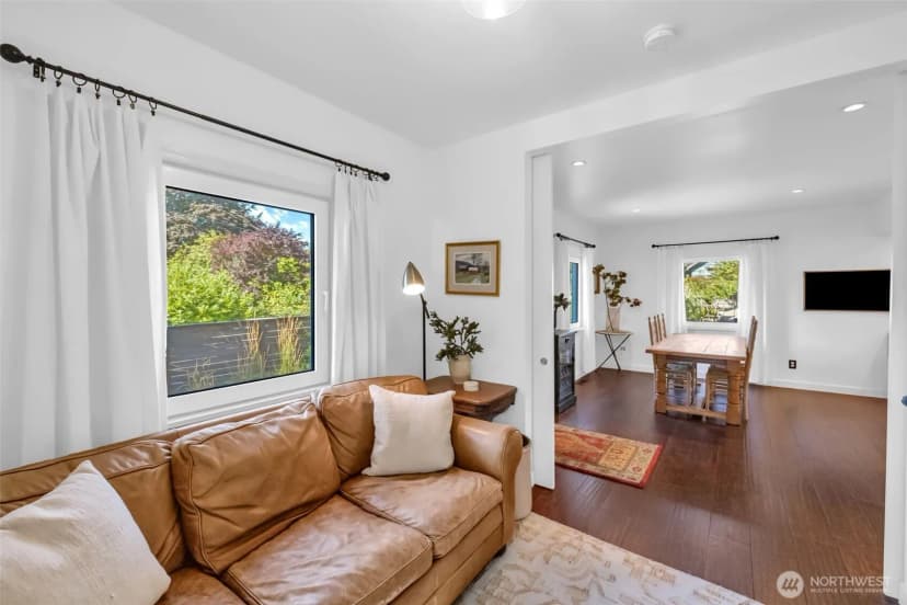 Property photo for 14332 Phinney Avenue N, Seattle photo 12