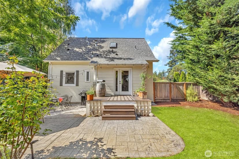 Property photo for 14332 Phinney Avenue N, Seattle photo 31