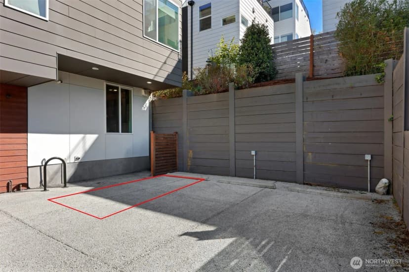 Property photo for 2909 S Dearborn, Seattle photo 26