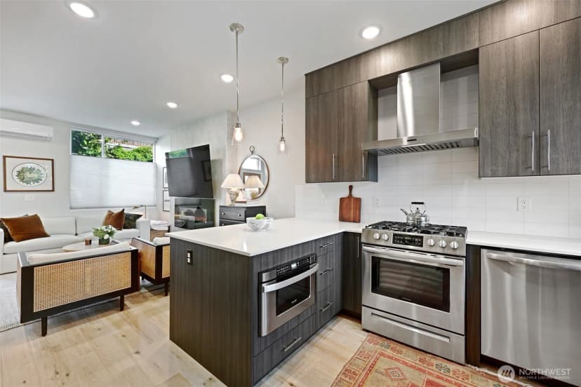 Property photo for 2909 S Dearborn, Seattle photo 9