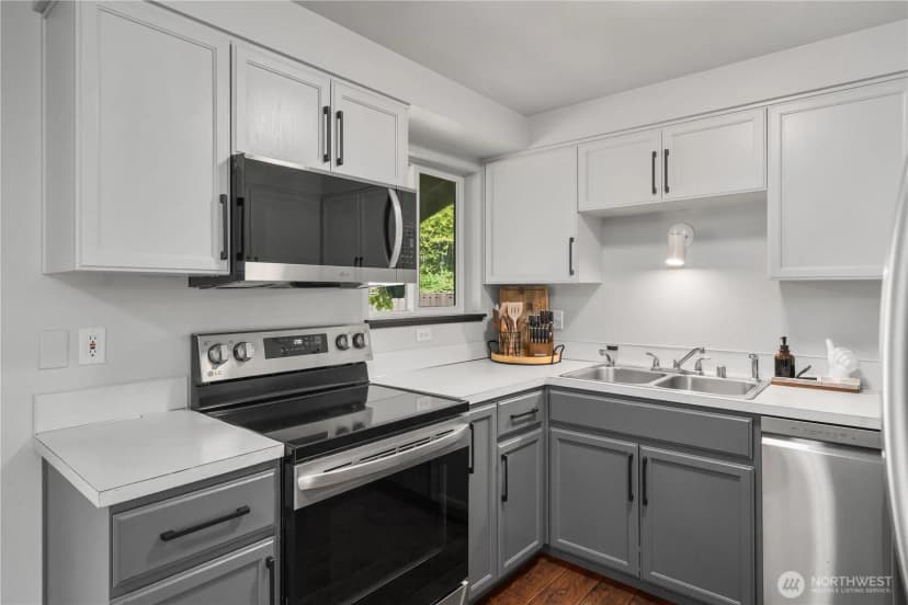 Property photo for 13018 532nd Street E, Eatonville photo 7