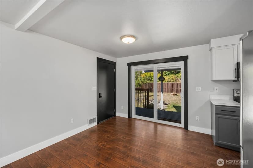 Property photo for 13018 532nd Street E, Eatonville photo 9