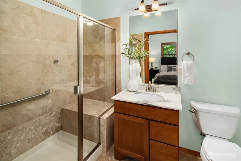 Property photo for 14730 75th Avenue Ne, Kenmore photo 18