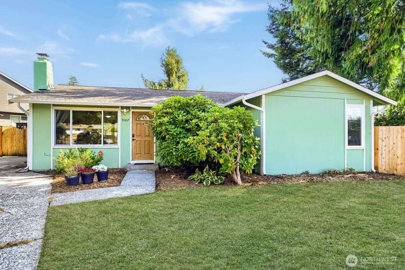 Property photo for 9307 3rd Place Se, Everett
