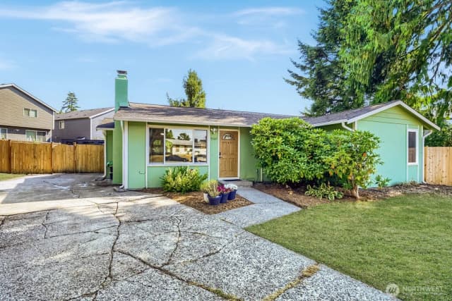 Property photo for 9307 3rd Place Se, Everett photo 3
