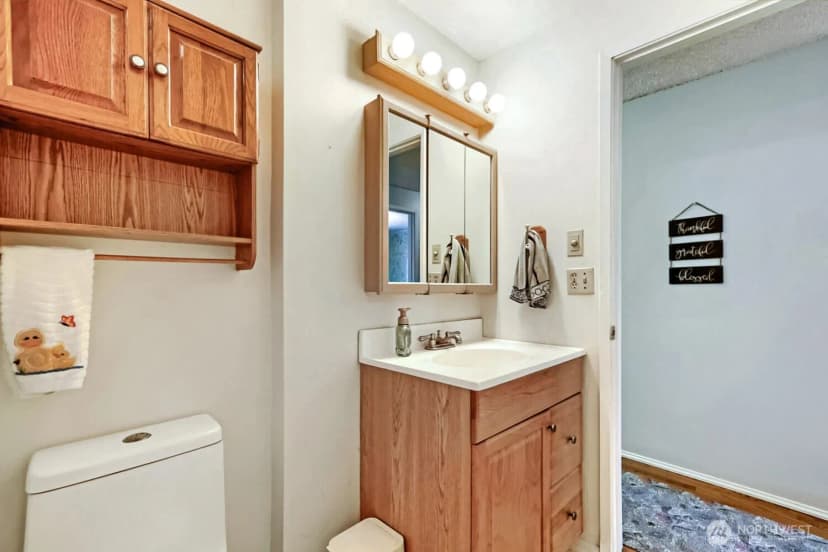 Property photo for 9307 3rd Place Se, Everett photo 15
