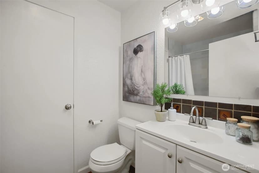 Property photo for 12429 Ne 130th Court #g108, Kirkland photo 12