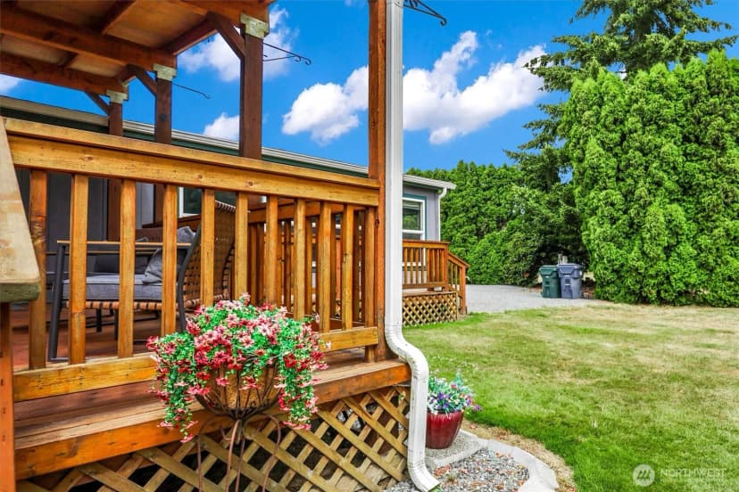 Property photo for 28707 26th Avenue E, Roy photo 22