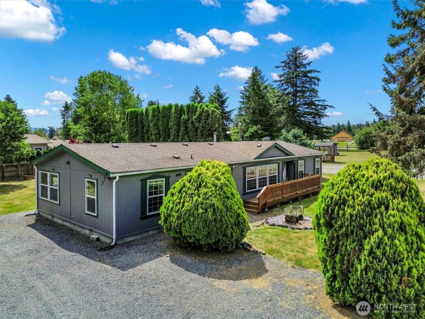 Property photo for 28707 26th Avenue E, Roy