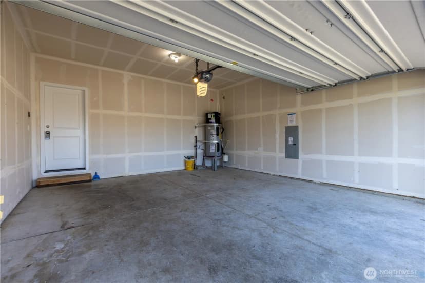 Property photo for 19206 18th Ave Court E, Spanaway photo 28