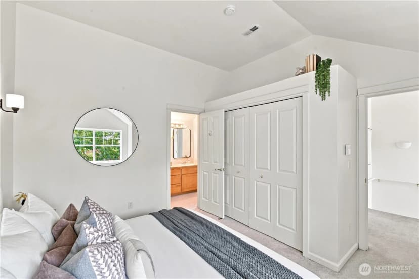 Property photo for 6513 24th Avenue Ne #a, Seattle photo 15