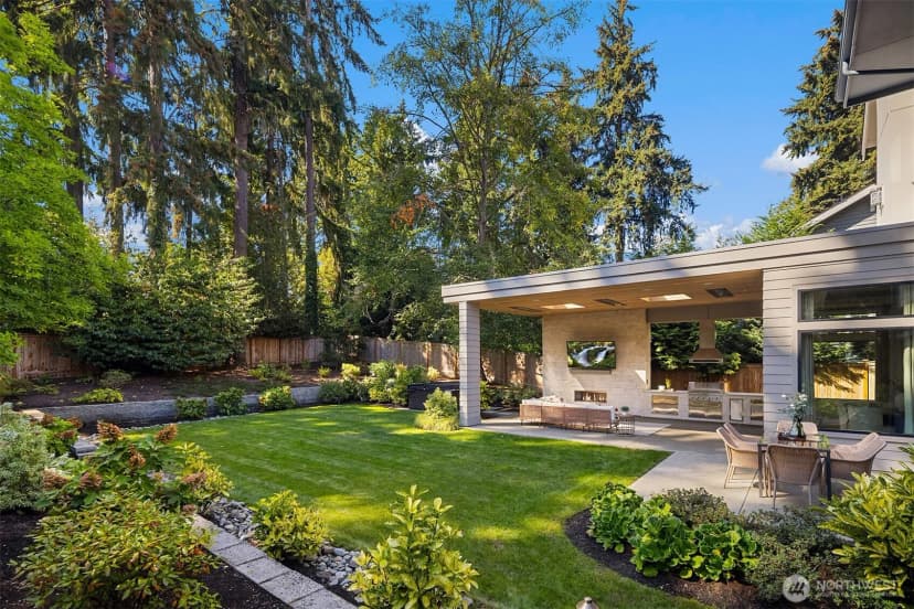 Property photo for 2131 104th Place Se, Bellevue photo 16
