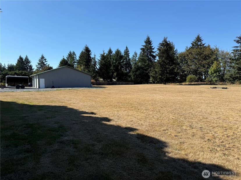 Property photo for 28605 26th Avenue E, Roy photo 4