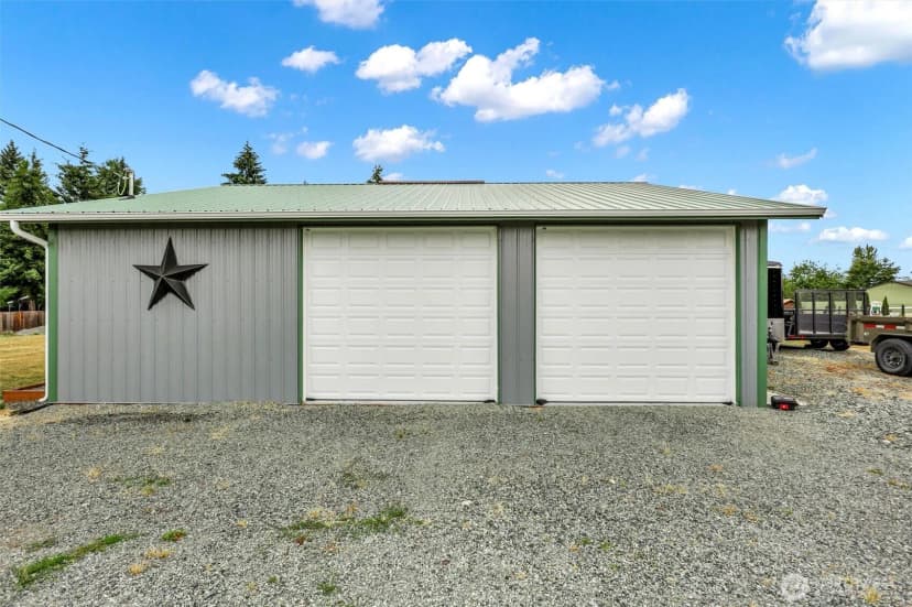 Property photo for 28605 26th Avenue E, Roy