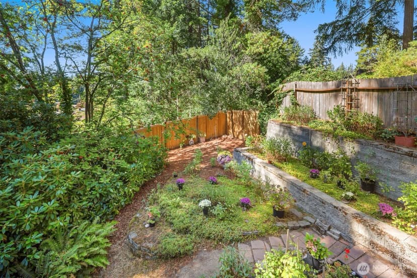 Property photo for 16623 Fremont Avenue N, Shoreline photo 24