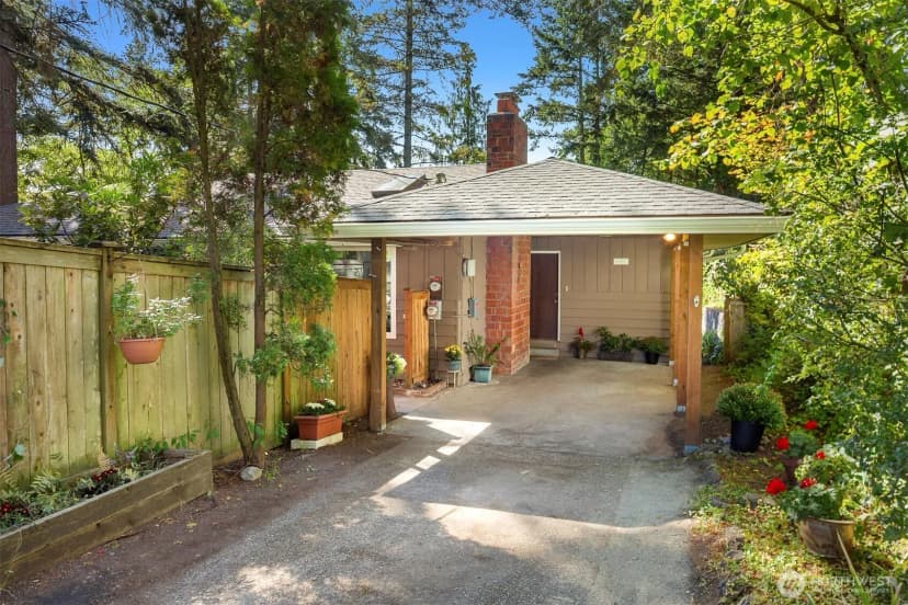 Property photo for 16623 Fremont Avenue N, Shoreline photo 29