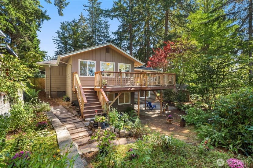 Property photo for 16623 Fremont Avenue N, Shoreline photo 25