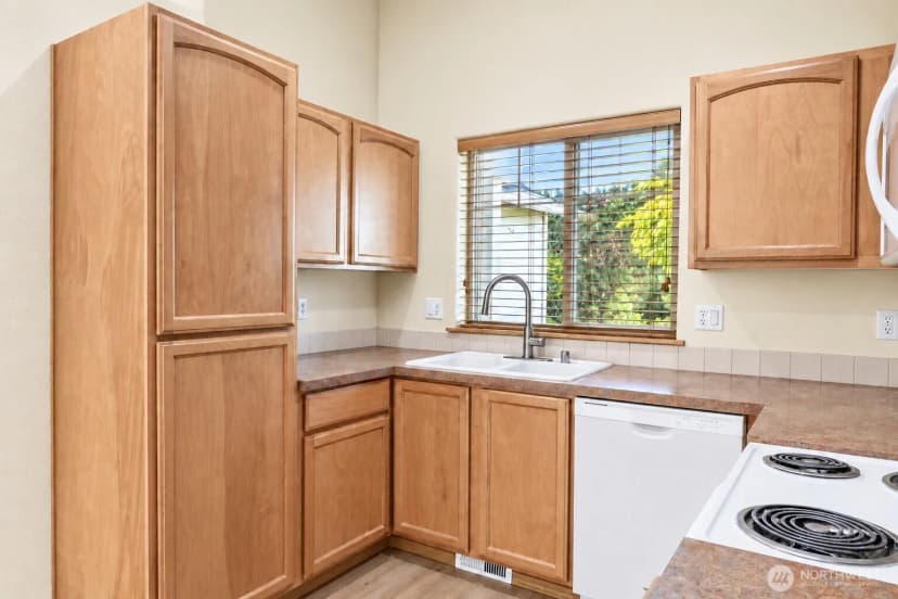 Property photo for 8123 146th Street E, Puyallup photo 7