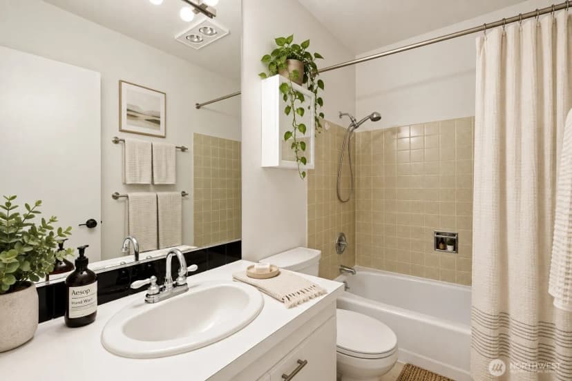 Property photo for 1156 Alki Avenue Sw #104, Seattle photo 14