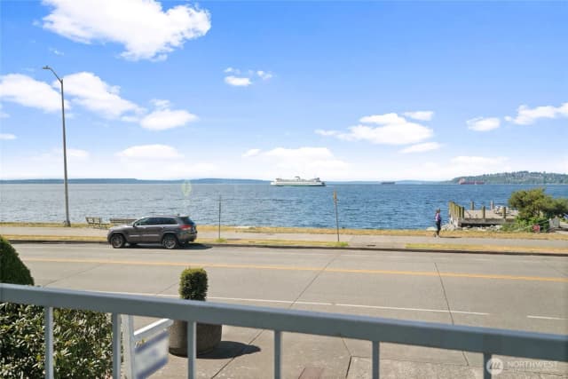 Property photo for 1156 Alki Avenue Sw #104, Seattle photo 4